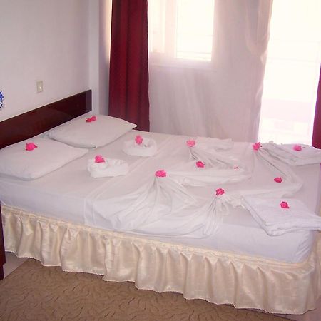 Villa Fortin Pension Kusadasi Exterior photo