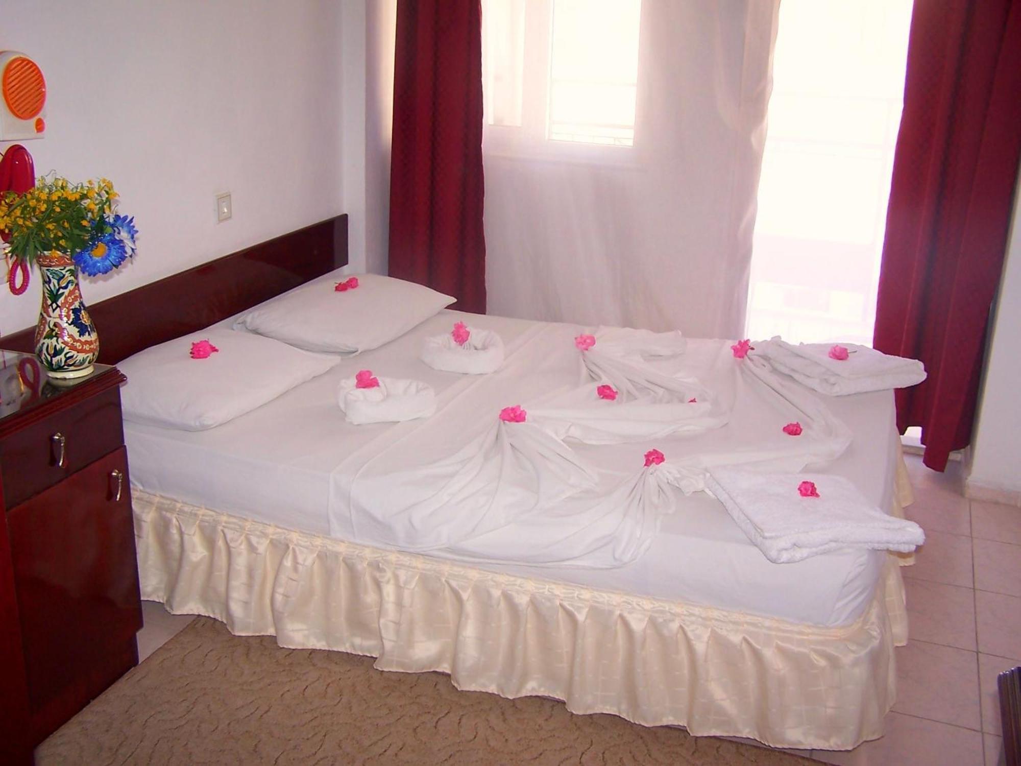 Villa Fortin Pension Kusadasi Exterior photo